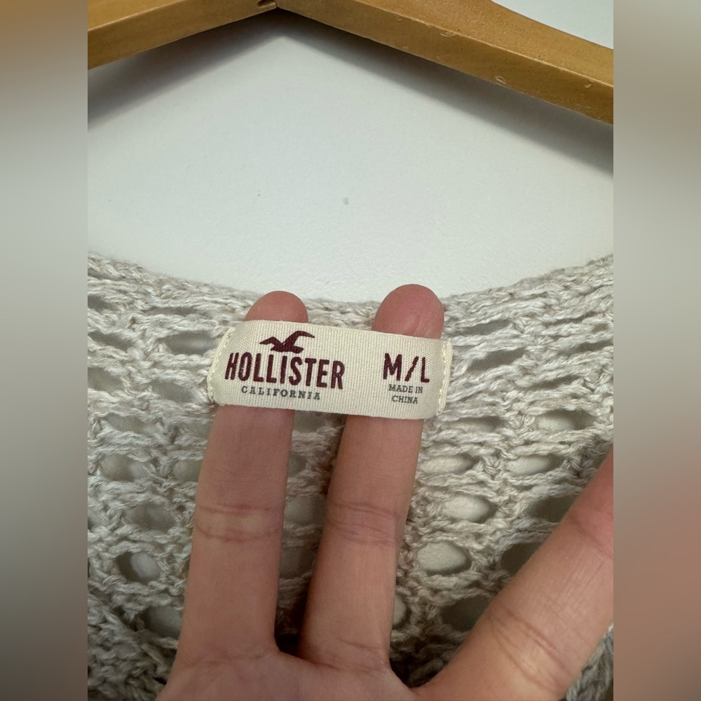 Hollister Knitted Sweater - Picture 3 of 3